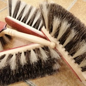 Einen Handfeger selber herstellen am Mittwoch, 22. September 2021 von 18-20.30 Uhr